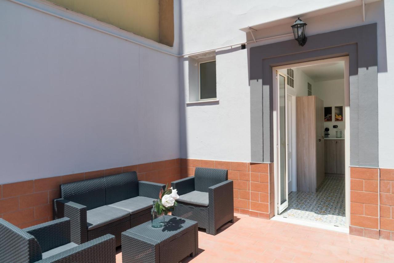Suite&Luxury Rooms Palazzo Diomede Carafa Napoli Exterior foto