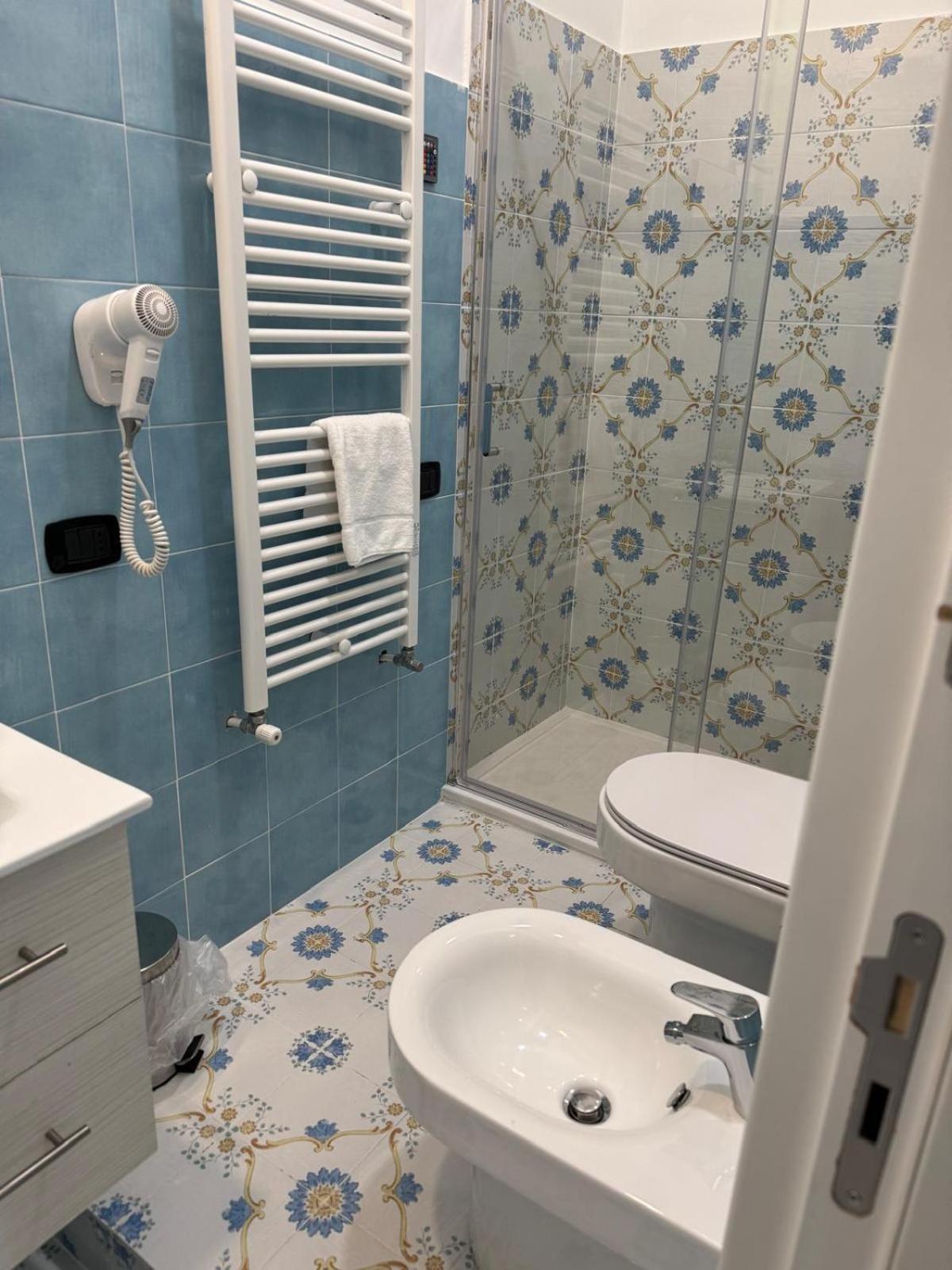 Suite&Luxury Rooms Palazzo Diomede Carafa Napoli Exterior foto